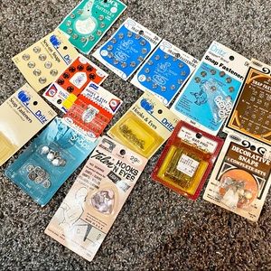 Vtg 14 Fasteners, Hooks Eyes, Snaps, Sewing Tools